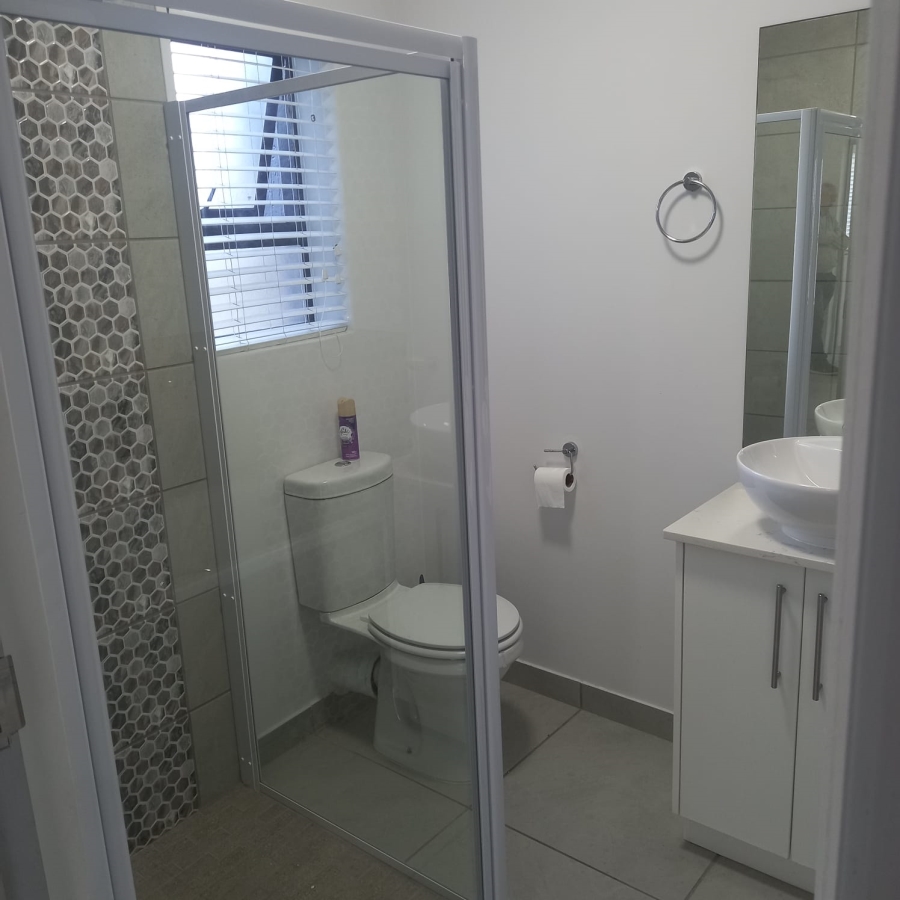To Let 3 Bedroom Property for Rent in Island View Western Cape